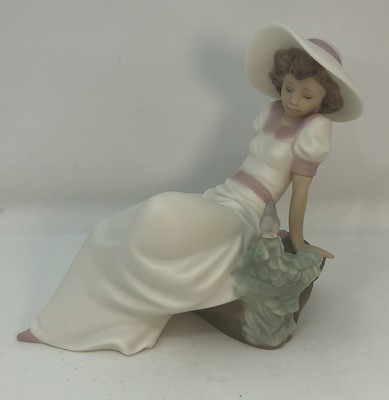 Vintage Lladro Daisa Golden Memories Girl Sitting On Rock With Bird Spain 1991