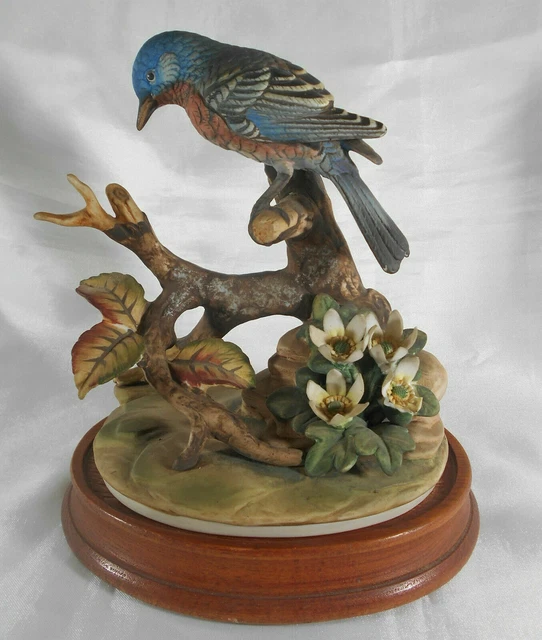 Figurine Sur Socle Oiseau Sur Branche En Porcelaine / Biscuit Signee Andrea