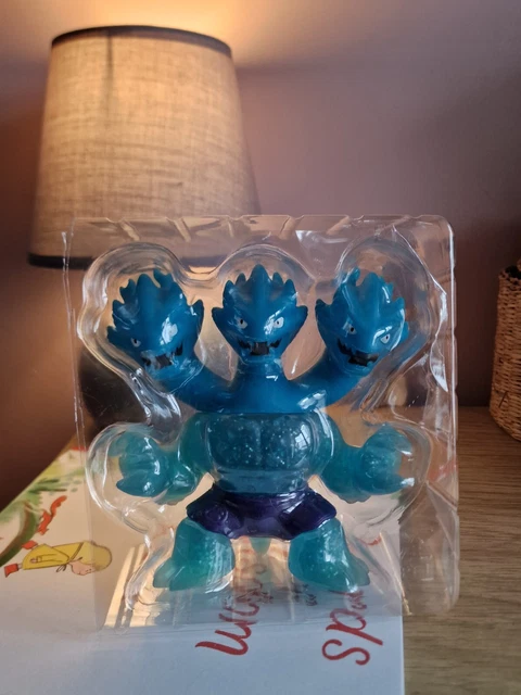 Heroes of Goo Jit Zu - Hydra Super Rare avec Attaque Jet d’Eau Heroes of Goo Jit Zu - Hydra Super Rare avec Attaque Jet d’Eau