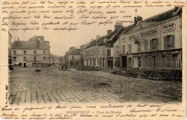 CPA Angerville Place du Marche FRANCE (1371531)