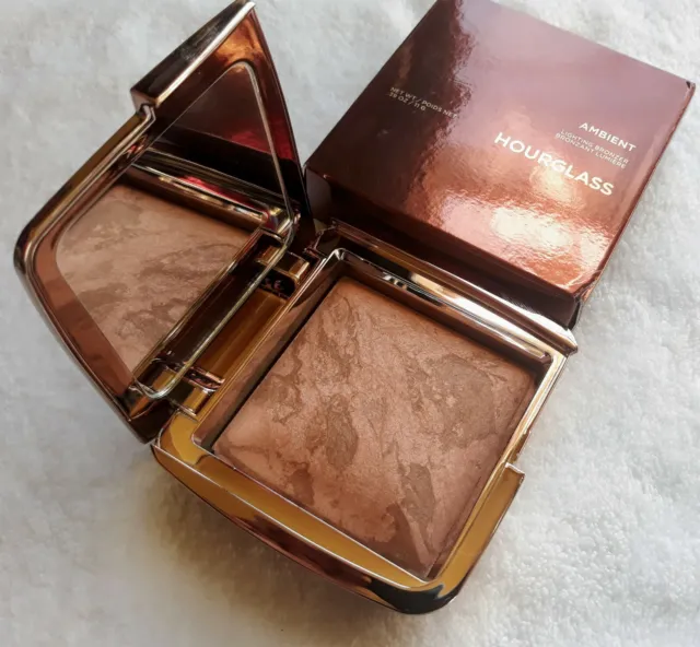 Hourglass Ambient Lighting Bronzer Radiant Bronze Light 11 g / 0.39 oz Authentic