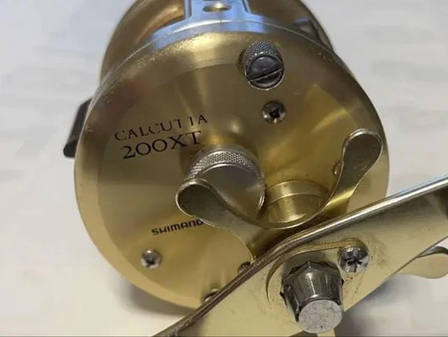 SHIMANO CALCUTTA 200XT リール ゴールド Amazon.com : SHIMANO Double Axis Reel 22 Calcutta Conquest