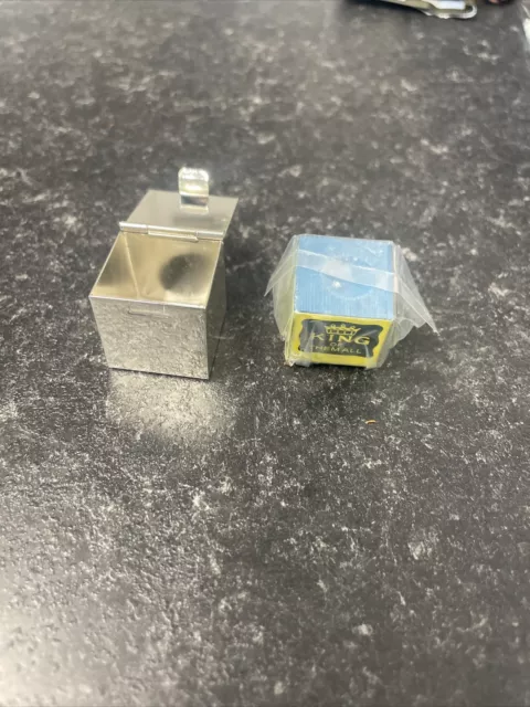 Snooker Chalk With Chrome Case