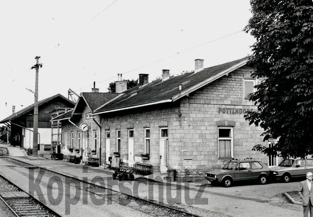 Original Eisenbahn Foto - Bahnhof Pottendorf, 1972