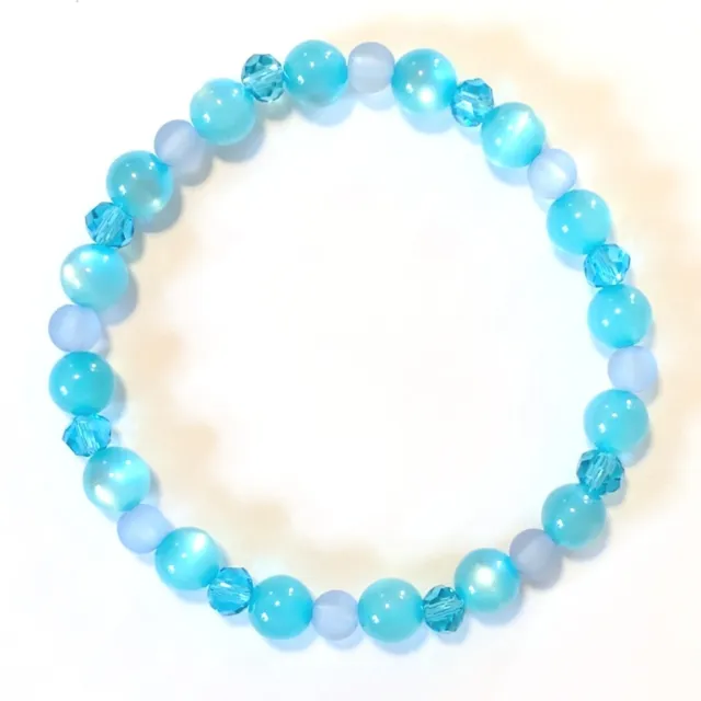 Blue Frosted glass, acrylic cat's eyes &  faceted glass beaded stretch bracelet