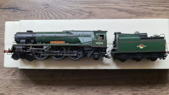 Hornby west country class locomotive 34045 ‘Ottery St. Mary’ with DCC sound.