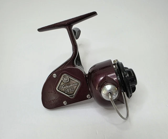 VINTAGE 1970S SHAKESPEARE 2052 DC Spinning Reel - USA Fishing