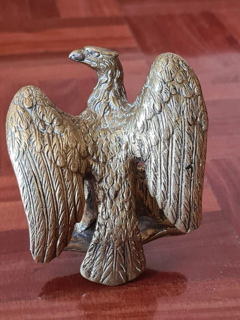 Bronze imperial eagle. Casting. Top. Napoleon. France. 19th century.