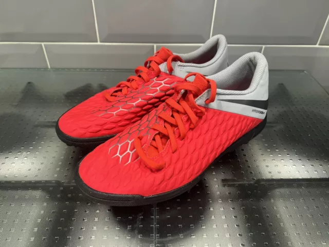 Nike hypervenom trainers deals
