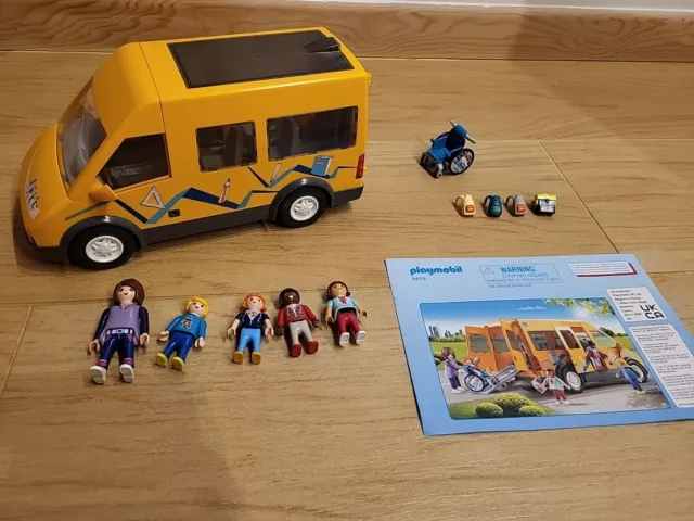 Playmobil Famille Avec Voiture 70285 Multicolore