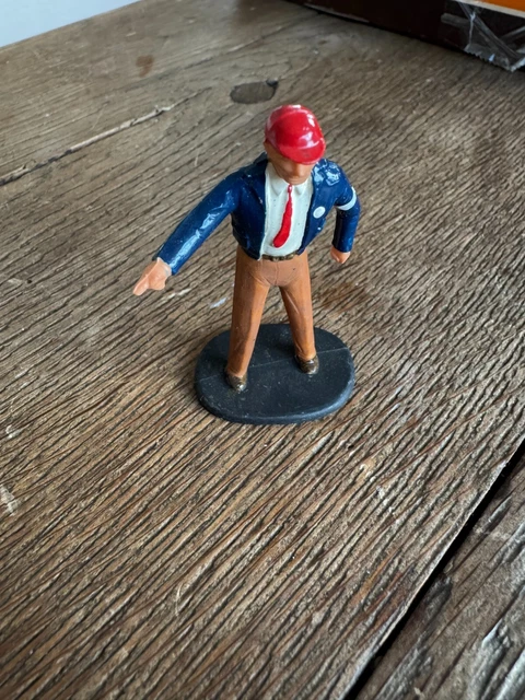 STARLUX PLASTIQUE MOYEN Âge Le Fauconnier Figurine 1/32 EUR 7,99