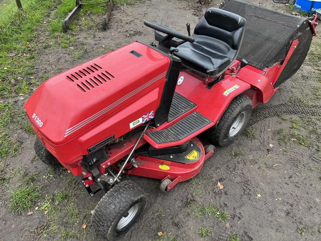 Westwood s1300 store ride on mower