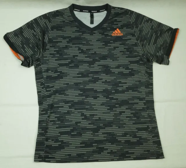 - HOMME ADIDAS ACTIVEWEAR TOP POLYESTER TAILLE L VGC ..s