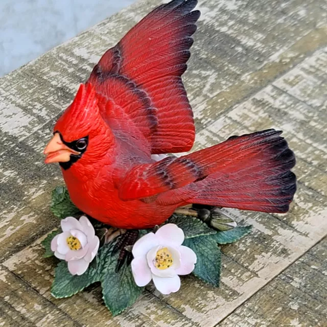 Lenox Male Cardinal Porcelain Figurine GARDEN BIRDS READ