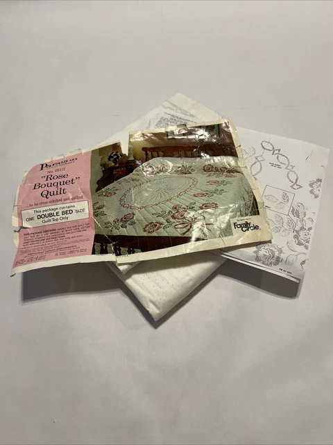 De colección Paragon Needlecraft punto de cruz rosa ramo cama doble tamaño edredón