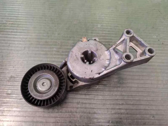 galet tendeur pour VOLKSWAGEN POLO 1.4 TDI 1999 123437