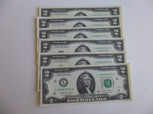 Fancy serial number  , double bookend notes sequential serial numbers
