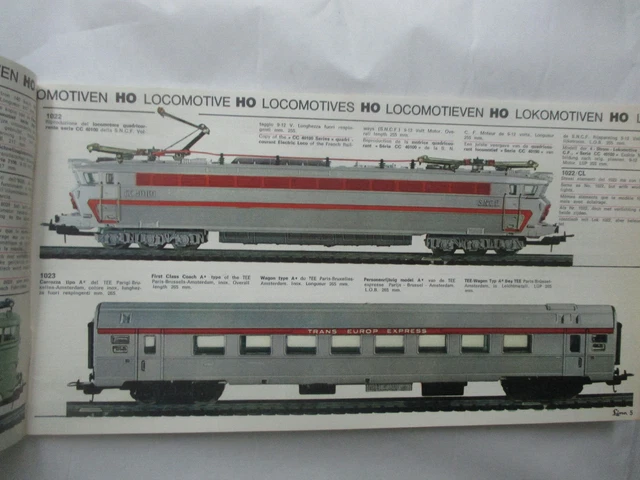 Un lot de 110 rails Jouef Gégé Lima pour trains électriques miniatures
