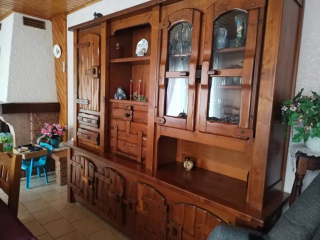 armoire ancienne + Table Et 6 Chaises En Pin