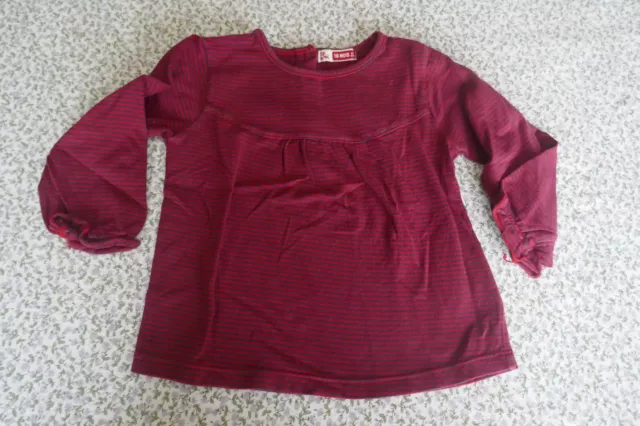 T-shirt rouge et noir (95% coton) T. 18 mois DPAM