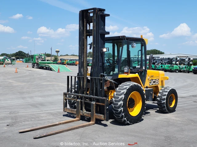 2015 JCB 940 8,000 lbs Rough Terrain Forklift Lift Truck 8K AC Cab bidadoo 2015 JCB 940 8,000 lbs Rough Terrain Forklift Lift Truck 8K AC Cab bidadoo