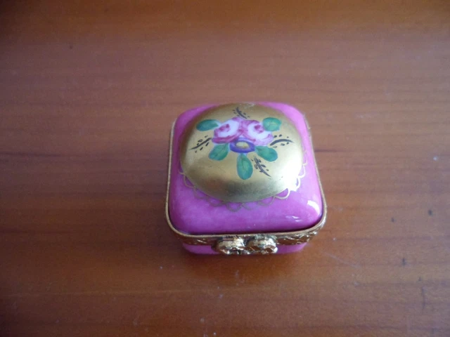 Boîte à Pilules Ancienne En Porcelaine De Sèvres, Peinte à La Main, Authentique