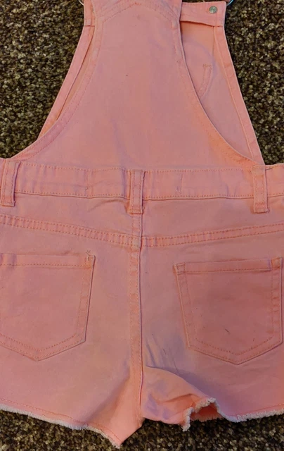 Bundle Of Girls Clothes. 4 Items. Age 5-6 Years 13