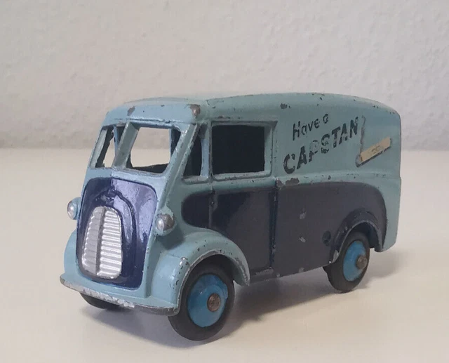 Dinky Toys - 1:50 - Dinky Toys #465 - Morris 10 CWT Bestelwagen 'Have a CAPSTAN