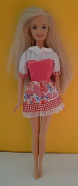 Barbie Doll - Blonde - B828