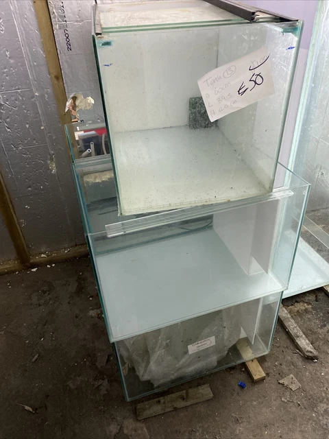 large glass fish tank (no lid breeding tanks discus