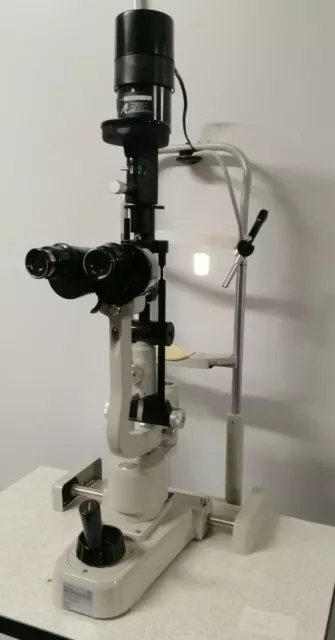 Topcon SL-3D Slit lamp with a table