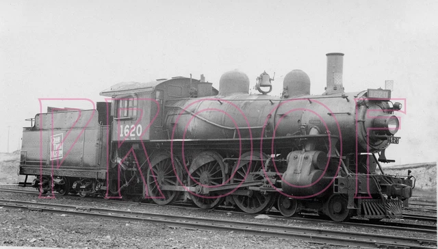 Grand Trunk Western Railroad (GTW) Engine 1620 at Pontiac in 1937 - 8x10 Photo