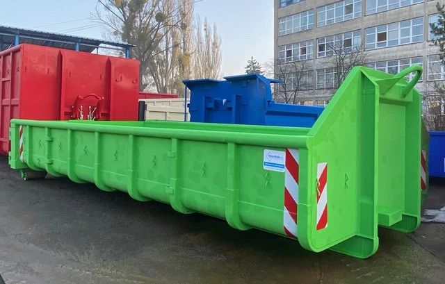 Abrollcontainer 6000x2300x750mm, ca. 10,4 cbm, grundiert, neu, 4-6 Wochen