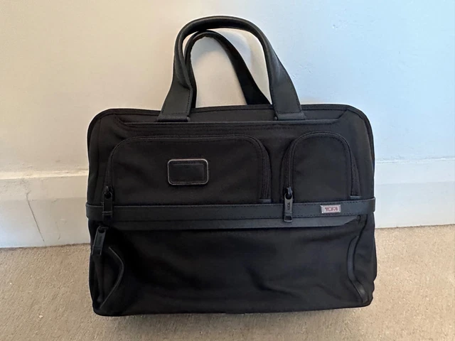 TUMI Alpha 3 Expandable Organizer Laptop Briefcase, Black (RRP: £535)