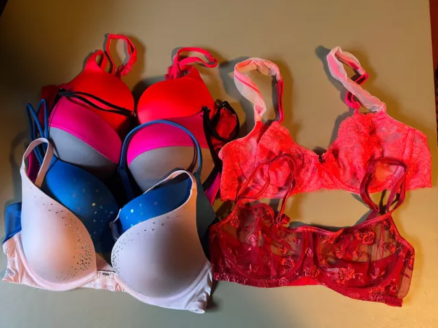 Victoria's Secret Very Sexy Bras Pushup and Unlined Size 32C & 34B NWOT to GUC