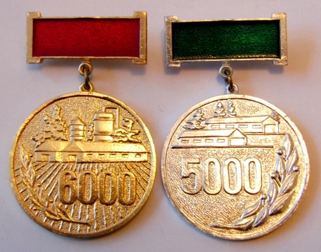 Original Soviet Award Medal Pin Badge Club Milkmaids 5000 & 6000 USSR Farming