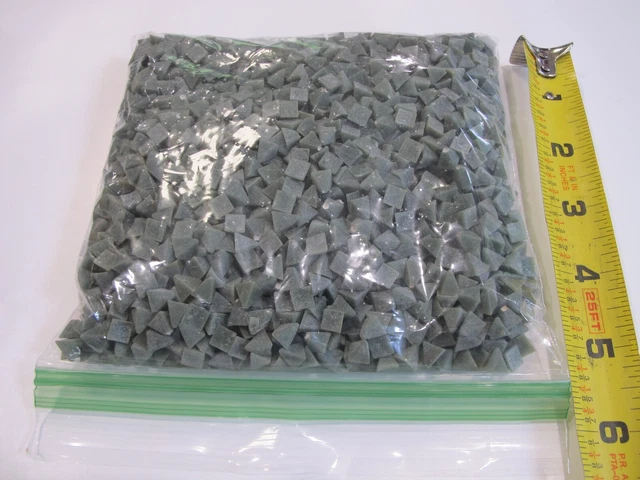 Otec Green triangle Plastic Tumbling Polishing de-burring Media 7MM 1 Pound.