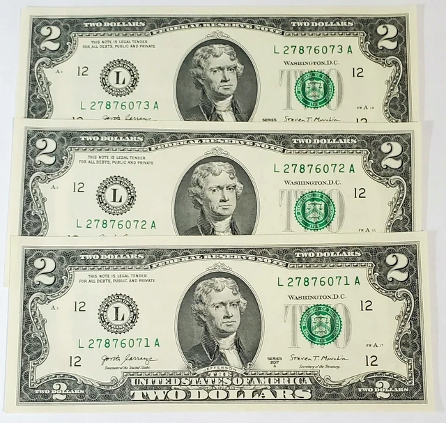 3 Two Dollar Bills Crisp Notes Uncirculated/Consecutive 2017A ** FREE shipping *