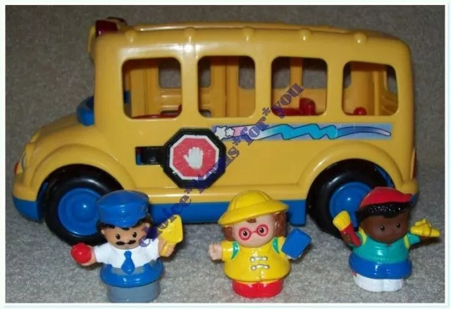 FISHER PRICE LITTLE PEOPLE LIL’ MOVERS SCHOOL BUS 2005 includes DRIVER, STUDENTS