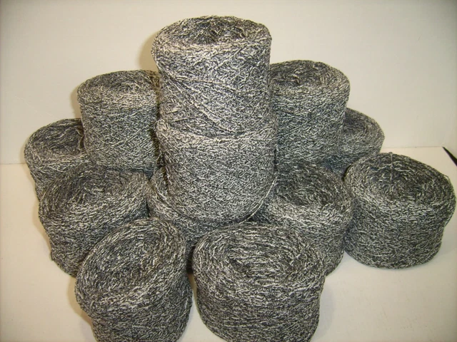800 gr. tolles WOLLPAKET,Strickwolle,Wollreste,Garn  86