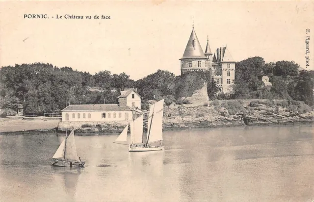 PORNIC - le Château vu de face