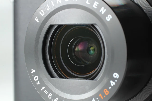 [NEAR MINT in Box ] FUJIFILM XQ2 12.0MP Wi-fi Wifi Digital camera Black Japan 3