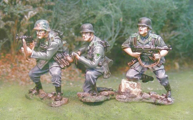 Collectors Showcase CS00461 Sherman Normandy Riders WWII - 1/30 scale