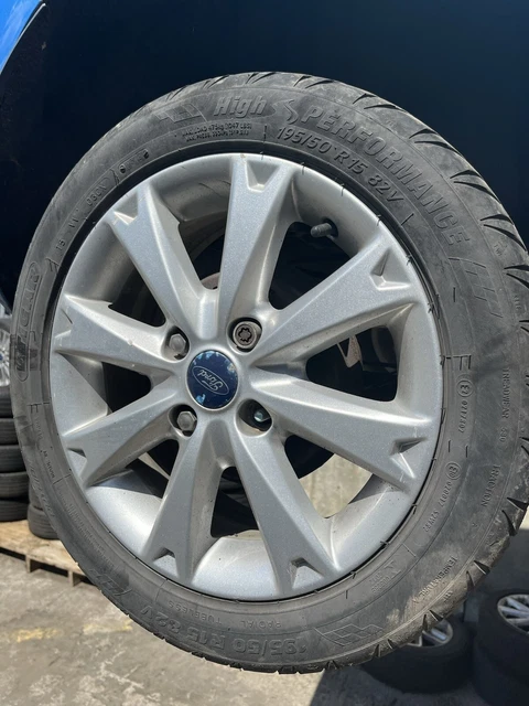 FORD FIESTA 4 Stud 8 Spoke Alloy Wheel With Free Tyre This Is A 15 ...