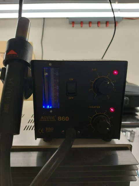 Saldatore aria calda Aoyue 860 a compressore - usata