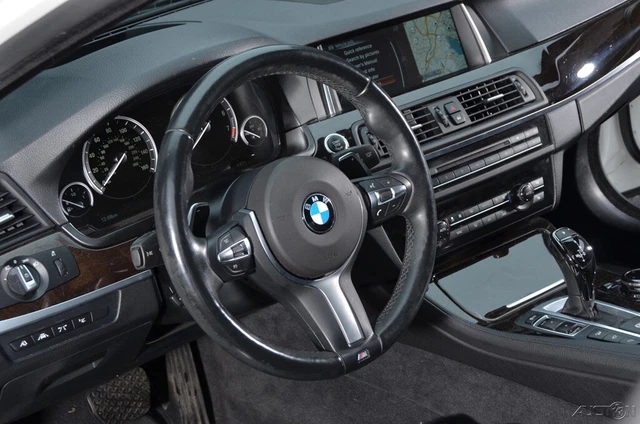 2014 BMW 5-Series 550i xDrive AWD 19