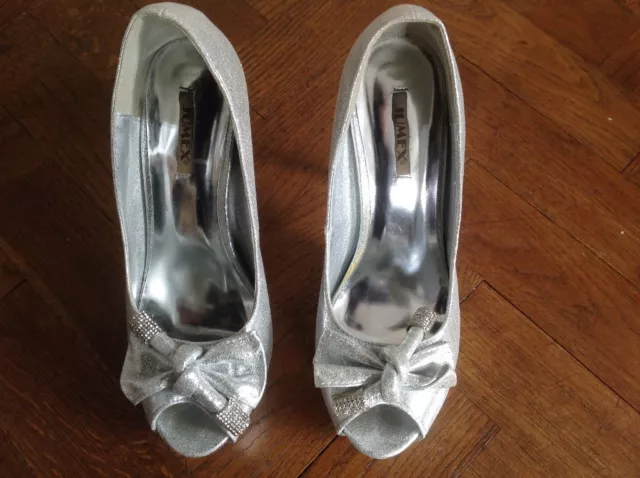 SHOES By  JUMEX. Size  39, High heels, ,dressy, Peep toe, silver colour