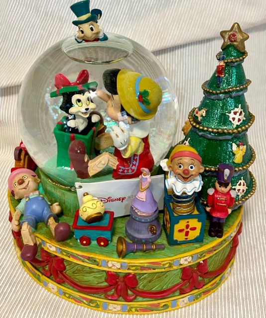 DISNEY PINOCCHIO MUSIC Box "Have Yourself a Merry Christmas" Snow Globe