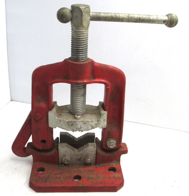 Vintage Sears Pipe Bench Vise Yoke 1/8" to 2 1/2" Red #9-5553 Heavy Metal USA
