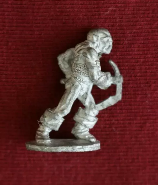 Ral Partha - The Adventurers Goblins - 98-004 (h) Half Orc with Pick Axe